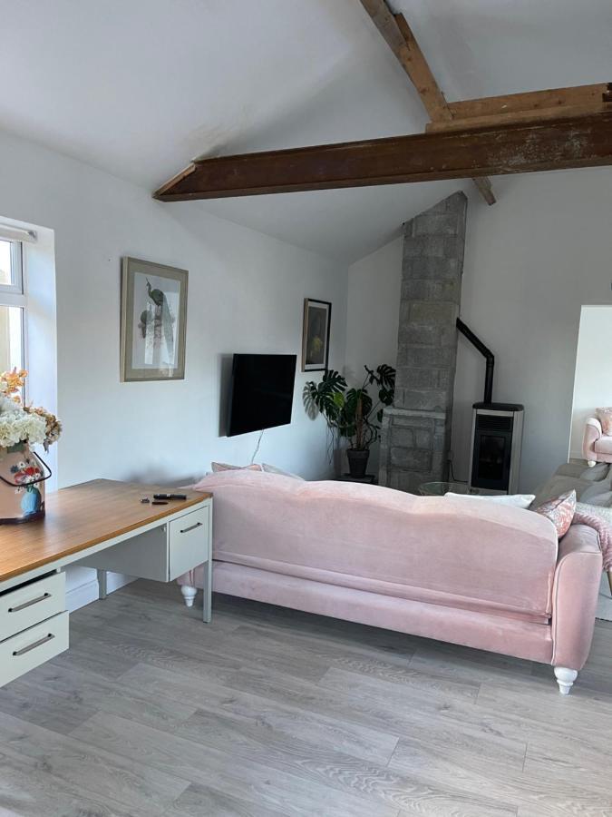 Cosy Apartment With Fire Stove Athlone Exteriör bild